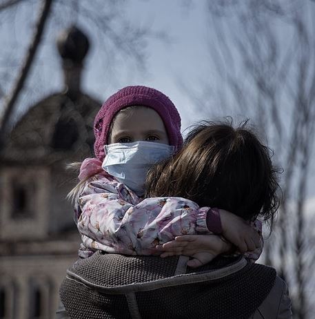 Child Wearing a a Mask. Author vperemen.com